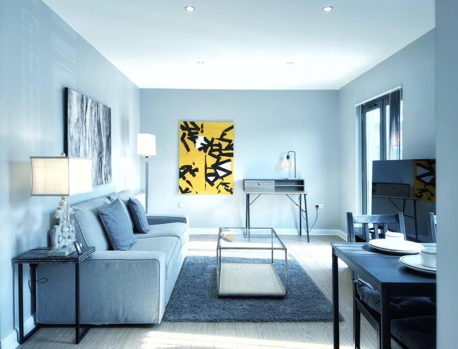 Apartmán New Luxurious And Business Apt Swansea Exteriér fotografie